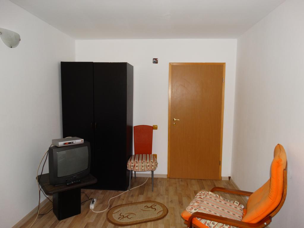 Cuibul Salamandrelor Hotell Sarmizegetusa Exteriör bild
